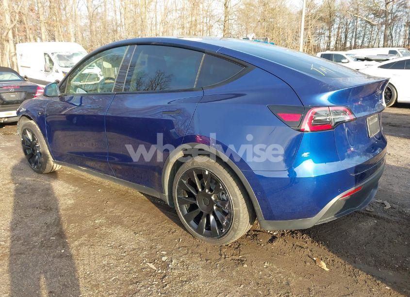 Photo 3 of 2021 Tesla Model Y LONG RANGE DUAL MOTOR ALL-WHEEL DRIVE (VIN 5YJYGDEE0MF198841)