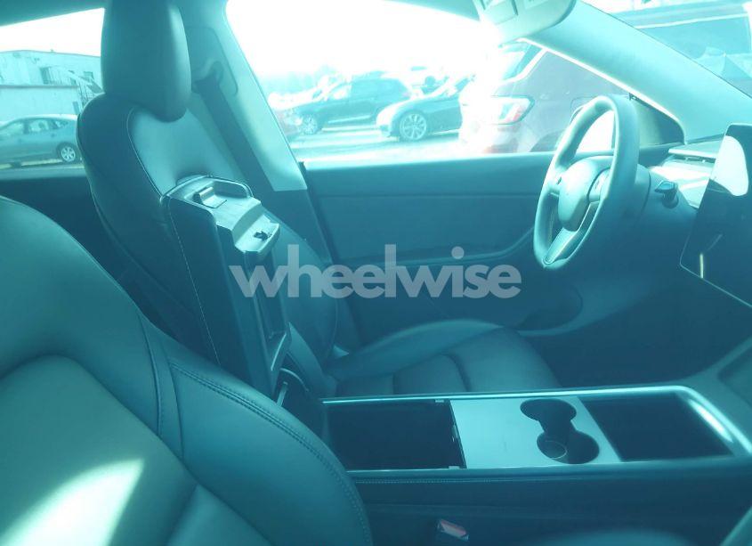 Photo 5 of 2021 Tesla Model Y LONG RANGE DUAL MOTOR ALL-WHEEL DRIVE (VIN 5YJYGDEE0MF198841)