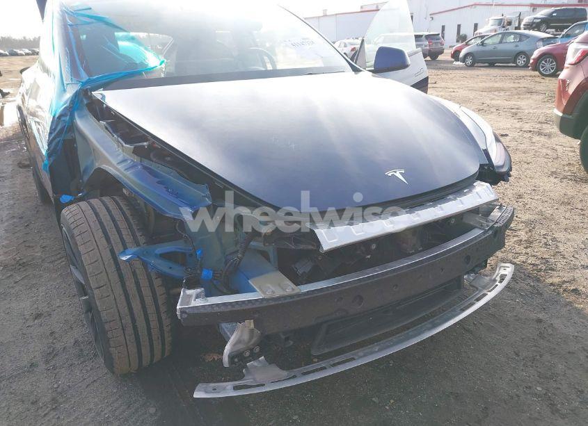 Photo 6 of 2021 Tesla Model Y LONG RANGE DUAL MOTOR ALL-WHEEL DRIVE (VIN 5YJYGDEE0MF198841)