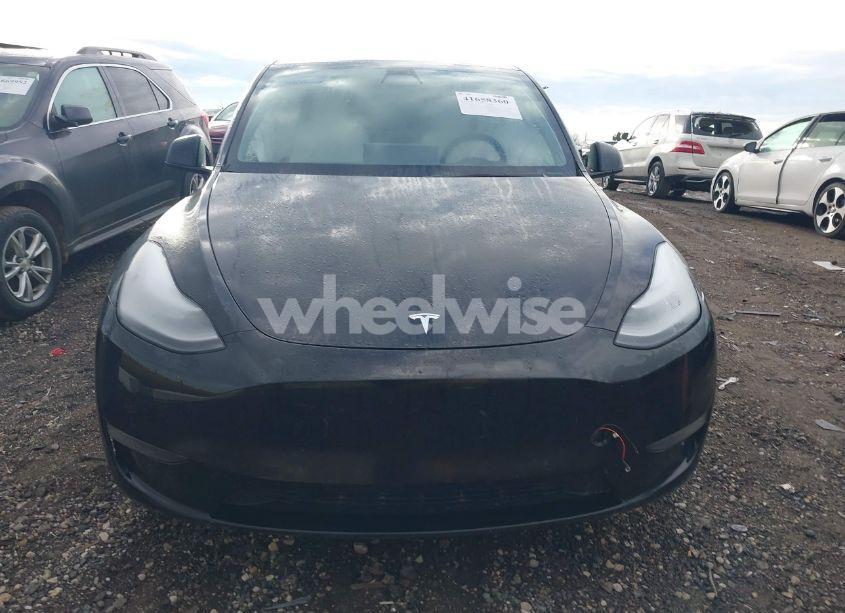 Photo 11 of 2021 Tesla Model Y LONG RANGE DUAL MOTOR ALL-WHEEL DRIVE (VIN 5YJYGDEE0MF201432)