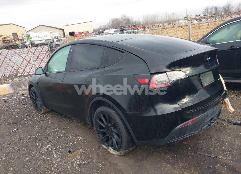 Photo 3 of 2021 Tesla Model Y LONG RANGE DUAL MOTOR ALL-WHEEL DRIVE (VIN 5YJYGDEE0MF201432)