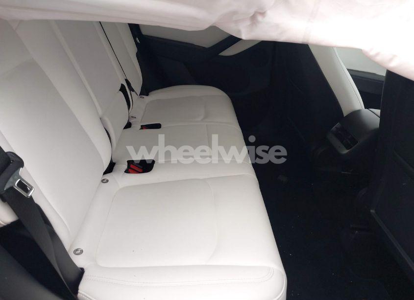 Photo 8 of 2021 Tesla Model Y LONG RANGE DUAL MOTOR ALL-WHEEL DRIVE (VIN 5YJYGDEE0MF201432)