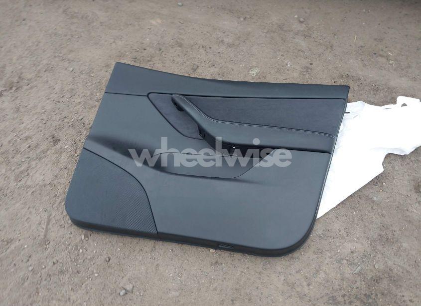 Photo 12 of 2021 Tesla Model Y LONG RANGE DUAL MOTOR ALL-WHEEL DRIVE (VIN 5YJYGDEE0MF259783)