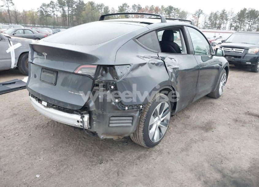 Photo 4 of 2021 Tesla Model Y LONG RANGE DUAL MOTOR ALL-WHEEL DRIVE (VIN 5YJYGDEE0MF259783)