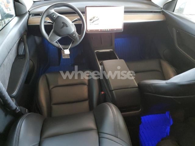 Photo 11 of 2021 TESLA MODEL Y (VIN 5YJYGDEE0MF274171)