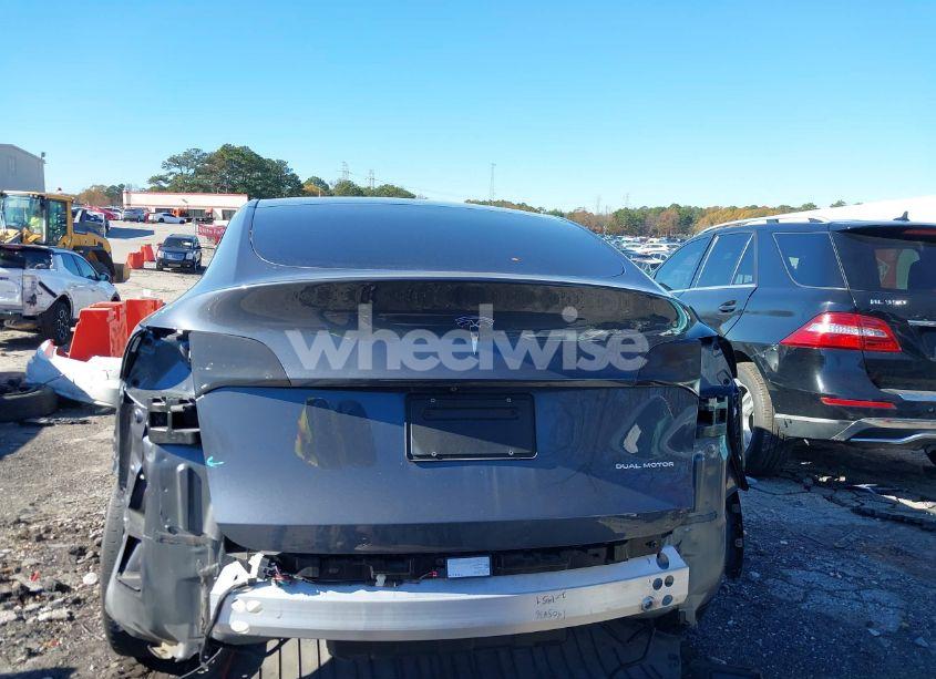 Photo 15 of 2020 Tesla Model Y LONG RANGE DUAL MOTOR ALL-WHEEL DRIVE (VIN 5YJYGDEE1LF009211)