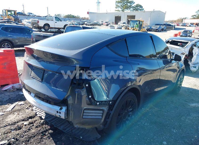 Photo 4 of 2020 Tesla Model Y LONG RANGE DUAL MOTOR ALL-WHEEL DRIVE (VIN 5YJYGDEE1LF009211)