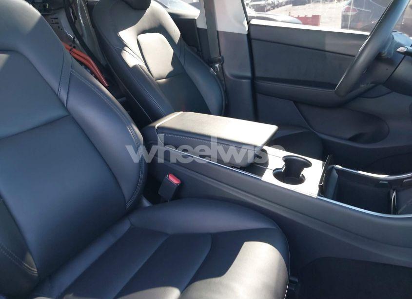 Photo 5 of 2020 Tesla Model Y LONG RANGE DUAL MOTOR ALL-WHEEL DRIVE (VIN 5YJYGDEE1LF009211)