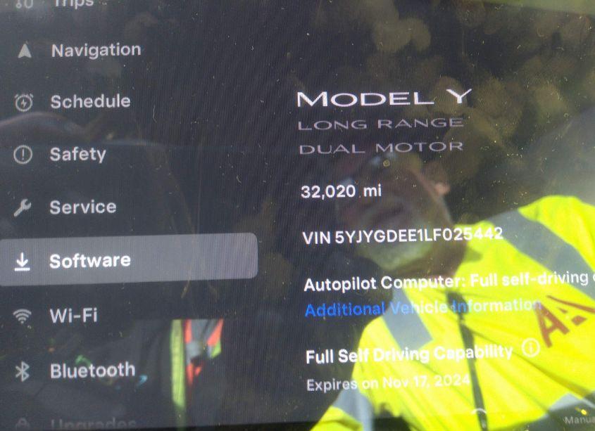 Photo 14 of 2020 Tesla Model Y LONG RANGE DUAL MOTOR ALL-WHEEL DRIVE (VIN 5YJYGDEE1LF025442)