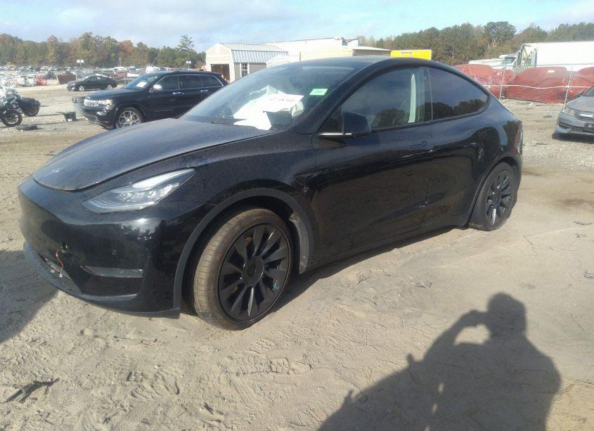 Photo 2 of 2020 Tesla Model Y LONG RANGE DUAL MOTOR ALL-WHEEL DRIVE (VIN 5YJYGDEE1LF025442)