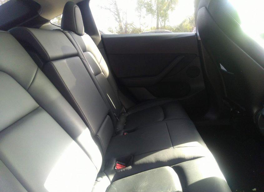 Photo 8 of 2020 Tesla Model Y LONG RANGE DUAL MOTOR ALL-WHEEL DRIVE (VIN 5YJYGDEE1LF025442)