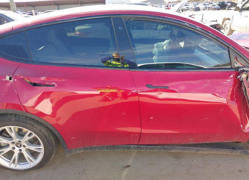 Photo 13 of 2020 Tesla Model Y LONG RANGE DUAL MOTOR ALL-WHEEL DRIVE (VIN 5YJYGDEE1LF049708)