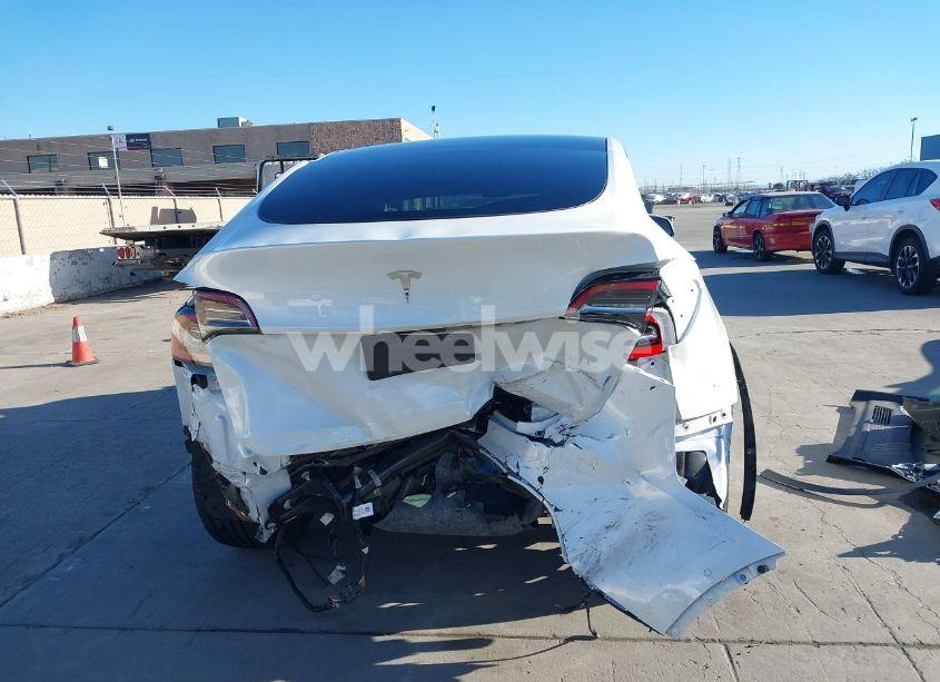 Photo 16 of 2020 Tesla Model Y LONG RANGE DUAL MOTOR ALL-WHEEL DRIVE (VIN 5YJYGDEE1LF058392)