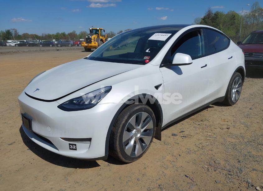 Photo 2 of 2021 Tesla Model Y LONG RANGE DUAL MOTOR ALL-WHEEL DRIVE (VIN 5YJYGDEE1MF068681)