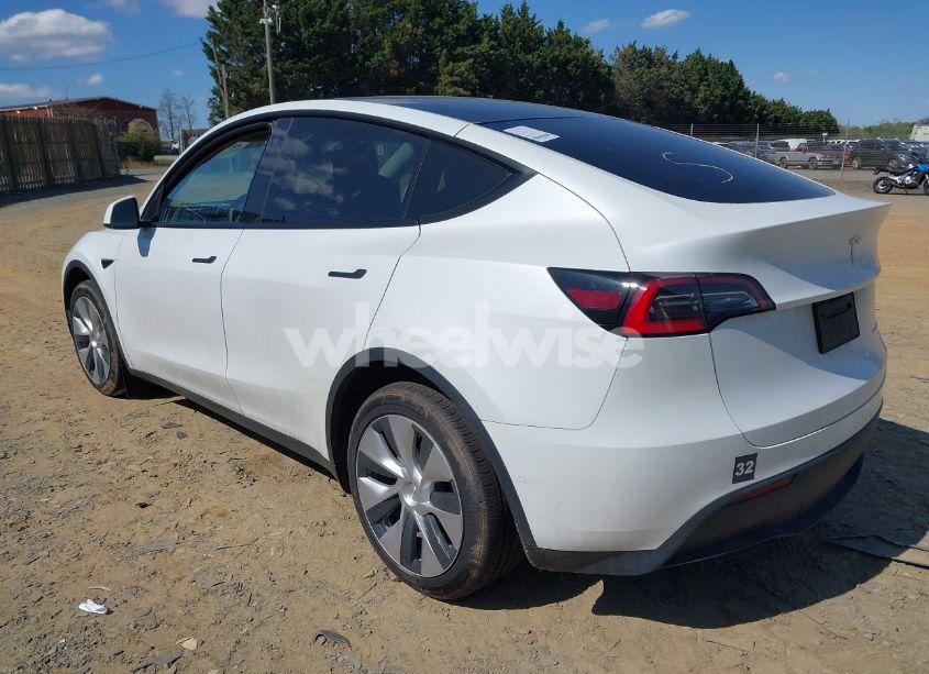 Photo 3 of 2021 Tesla Model Y LONG RANGE DUAL MOTOR ALL-WHEEL DRIVE (VIN 5YJYGDEE1MF068681)