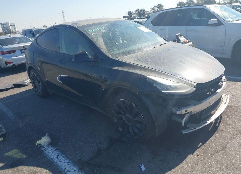 2021 Tesla Model Y LONG RANGE DUAL MOTOR ALL-WHEEL DRIVE (VIN 5YJYGDEE1MF093922) main photo