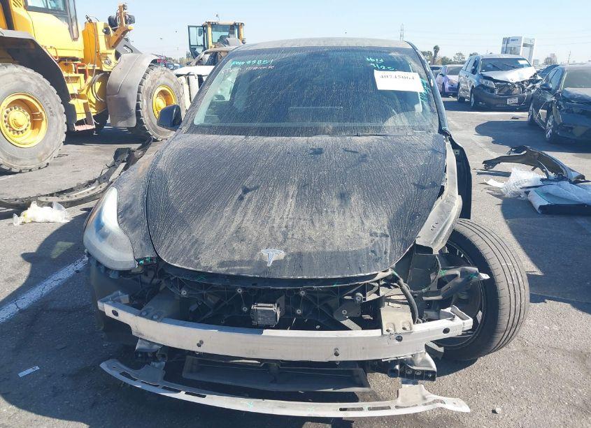 Photo 10 of 2021 Tesla Model Y LONG RANGE DUAL MOTOR ALL-WHEEL DRIVE (VIN 5YJYGDEE1MF093922)