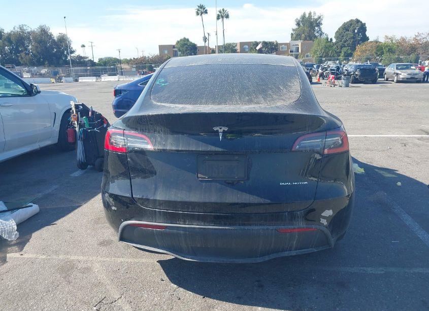 Photo 16 of 2021 Tesla Model Y LONG RANGE DUAL MOTOR ALL-WHEEL DRIVE (VIN 5YJYGDEE1MF093922)