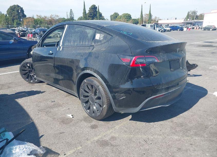 Photo 3 of 2021 Tesla Model Y LONG RANGE DUAL MOTOR ALL-WHEEL DRIVE (VIN 5YJYGDEE1MF093922)