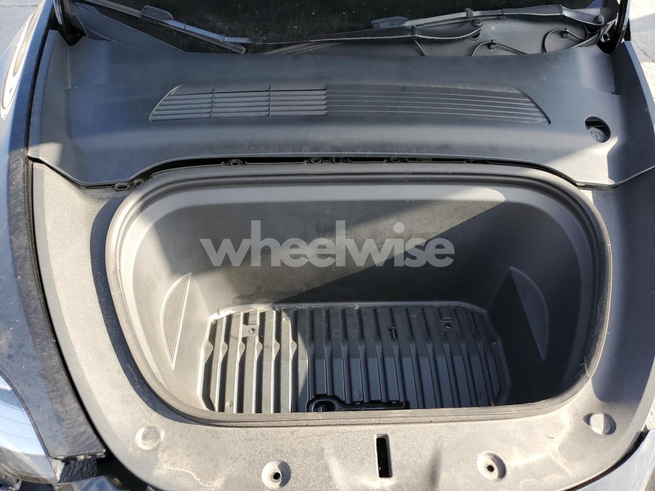 Photo 11 of 2021 TESLA MODEL Y (VIN 5YJYGDEE1MF095377)