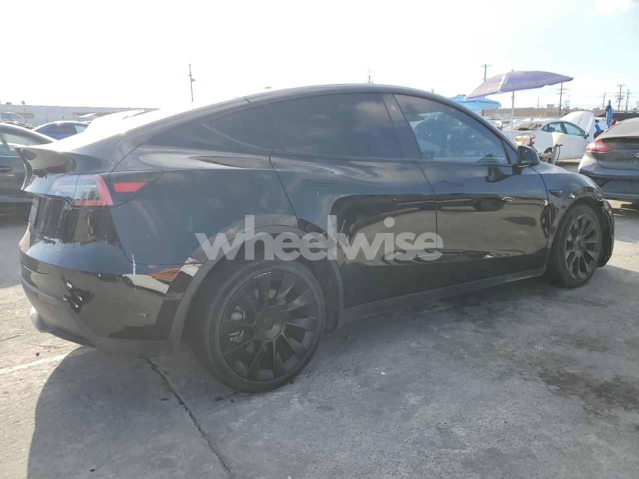 Photo 3 of 2021 TESLA MODEL Y (VIN 5YJYGDEE1MF095377)