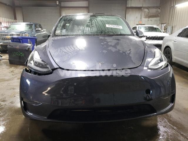 Photo 3 of 2021 TESLA MODEL Y (VIN 5YJYGDEE1MF100254)