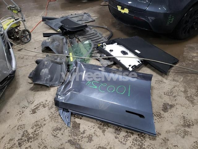 Photo 4 of 2021 TESLA MODEL Y (VIN 5YJYGDEE1MF100254)