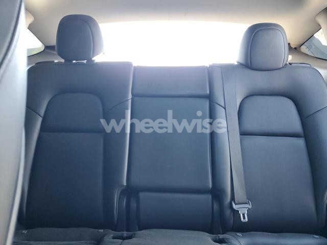 2021 TESLA MODEL Y (VIN 5YJYGDEE1MF131102) main photo