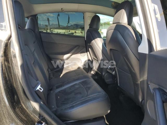 Photo 10 of 2021 TESLA MODEL Y (VIN 5YJYGDEE1MF131102)