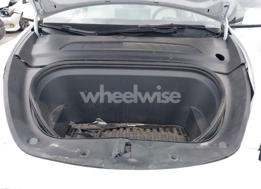 Photo 10 of 2021 Tesla Model Y LONG RANGE DUAL MOTOR ALL-WHEEL DRIVE (VIN 5YJYGDEE1MF152256)