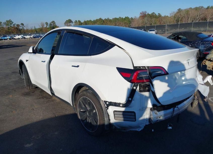 Photo 3 of 2021 Tesla Model Y LONG RANGE DUAL MOTOR ALL-WHEEL DRIVE (VIN 5YJYGDEE1MF174869)
