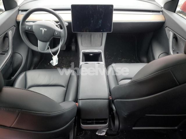 Photo 2 of 2021 TESLA MODEL Y (VIN 5YJYGDEE1MF196368)