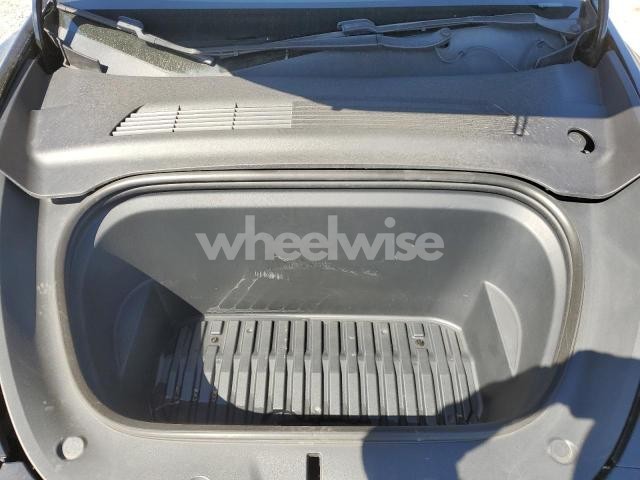 Photo 5 of 2020 TESLA MODEL Y (VIN 5YJYGDEE2LF018581)