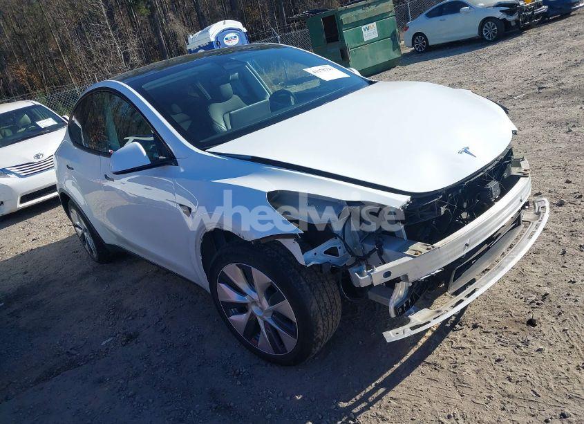 2020 Tesla Model Y LONG RANGE DUAL MOTOR ALL-WHEEL DRIVE (VIN 5YJYGDEE2LF044193) main photo