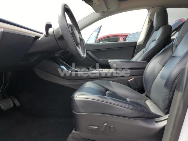 Photo 11 of 2020 TESLA MODEL Y (VIN 5YJYGDEE2LF052570)