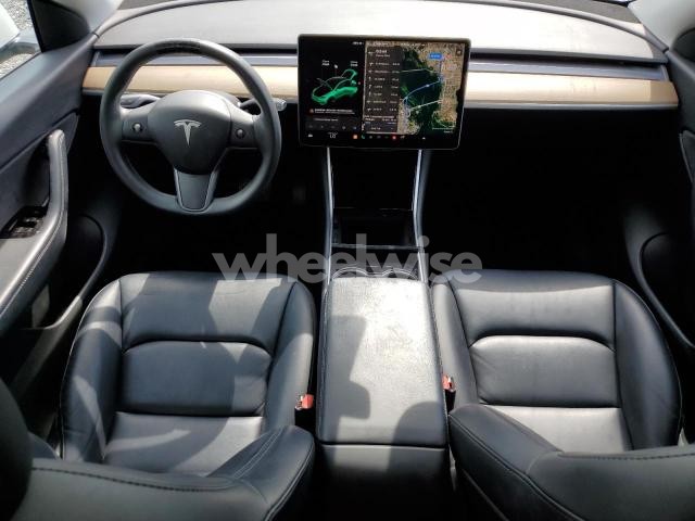 Photo 6 of 2020 TESLA MODEL Y (VIN 5YJYGDEE2LF052570)