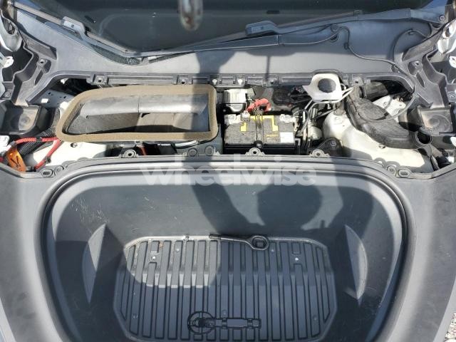 Photo 8 of 2020 TESLA MODEL Y (VIN 5YJYGDEE2LF052570)