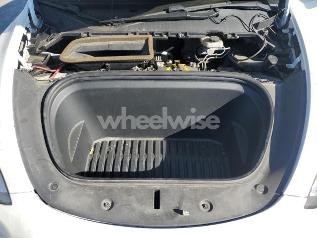 Photo 8 of 2020 TESLA MODEL Y (VIN 5YJYGDEE2LF056893)