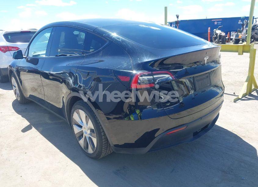 Photo 3 of 2020 Tesla Model Y LONG RANGE DUAL MOTOR ALL-WHEEL DRIVE (VIN 5YJYGDEE2LF059177)