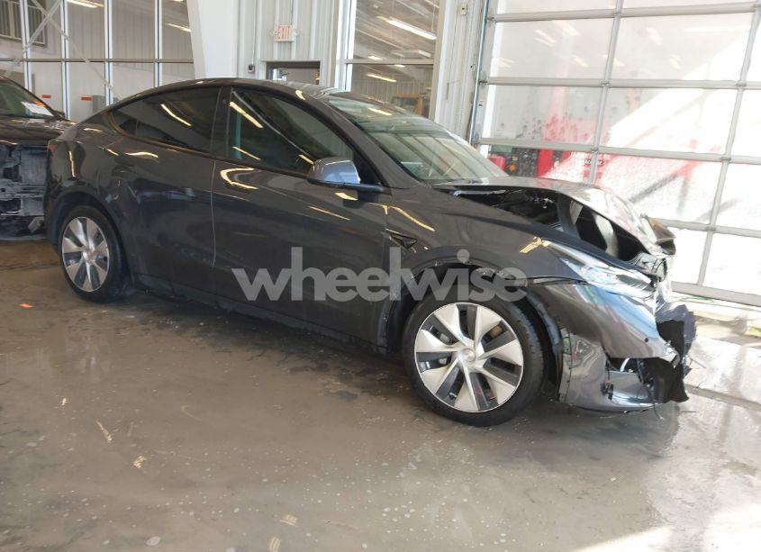 2021 Tesla Model Y LONG RANGE DUAL MOTOR ALL-WHEEL DRIVE (VIN 5YJYGDEE2MF087871) main photo