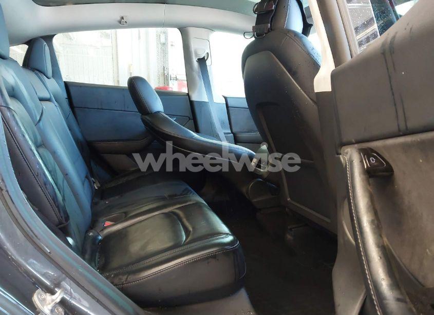 Photo 8 of 2021 Tesla Model Y LONG RANGE DUAL MOTOR ALL-WHEEL DRIVE (VIN 5YJYGDEE2MF087871)