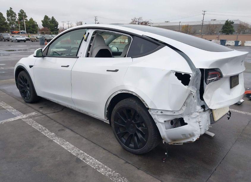 Photo 3 of 2021 Tesla Model Y LONG RANGE DUAL MOTOR ALL-WHEEL DRIVE (VIN 5YJYGDEE2MF095744)