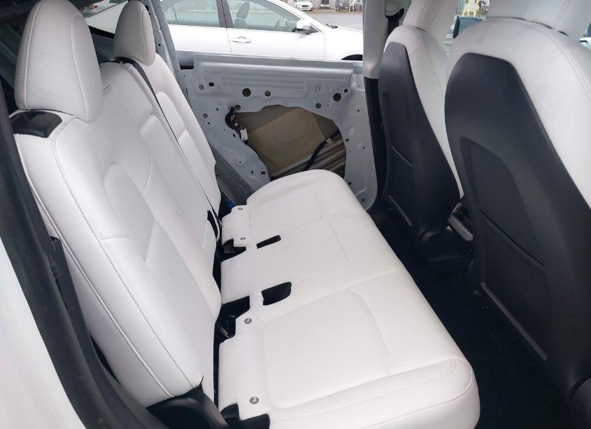 Photo 8 of 2021 Tesla Model Y LONG RANGE DUAL MOTOR ALL-WHEEL DRIVE (VIN 5YJYGDEE2MF095744)