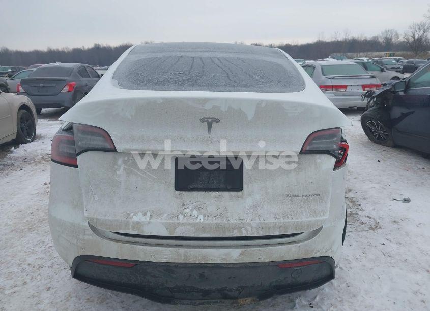 Photo 16 of 2021 Tesla Model Y LONG RANGE DUAL MOTOR ALL-WHEEL DRIVE (VIN 5YJYGDEE2MF186299)