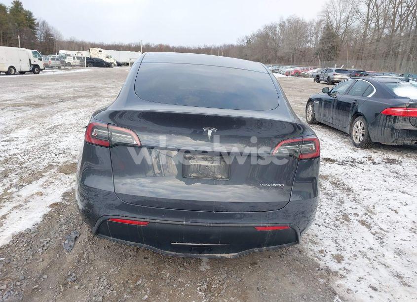 Photo 16 of 2021 Tesla Model Y LONG RANGE DUAL MOTOR ALL-WHEEL DRIVE (VIN 5YJYGDEE2MF196122)