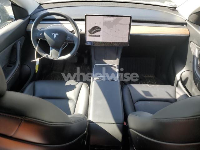 Photo 3 of 2021 TESLA MODEL Y (VIN 5YJYGDEE2MF204882)