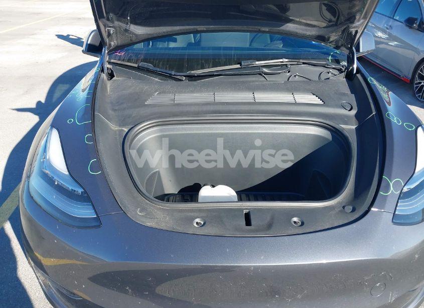 Photo 10 of 2021 Tesla Model Y LONG RANGE DUAL MOTOR ALL-WHEEL DRIVE (VIN 5YJYGDEE2MF254391)