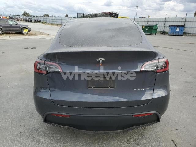 Photo 4 of 2021 TESLA MODEL Y (VIN 5YJYGDEE2MF257999)