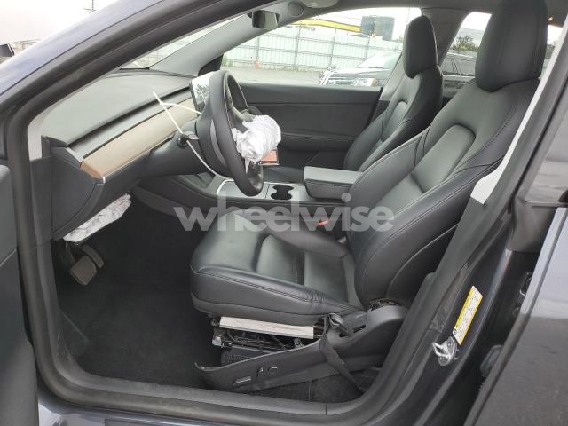Photo 5 of 2021 TESLA MODEL Y (VIN 5YJYGDEE2MF257999)