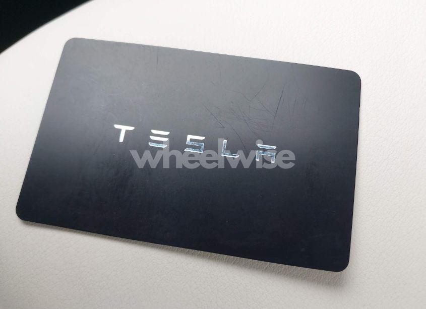 Photo 11 of 2021 Tesla Model Y LONG RANGE DUAL MOTOR ALL-WHEEL DRIVE (VIN 5YJYGDEE2MF298956)